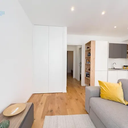 Cassa Di Risparmio 11 Tirabora Short Rent דירה טריאסטה