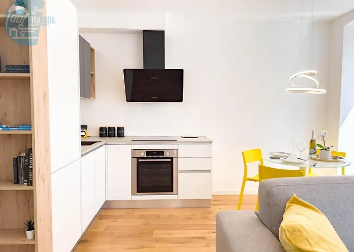 Cassa Di Risparmio 11 Tirabora Short Rent * Triëst