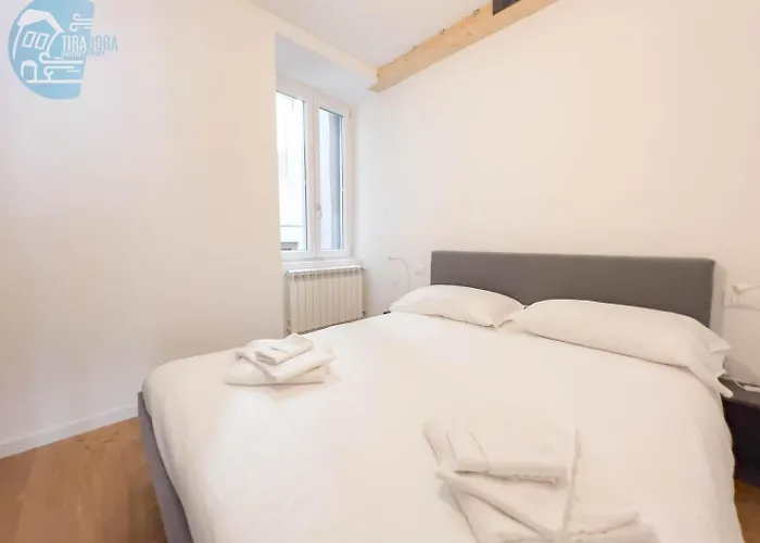 Cassa Di Risparmio 11 Tirabora Short Rent * Triëst