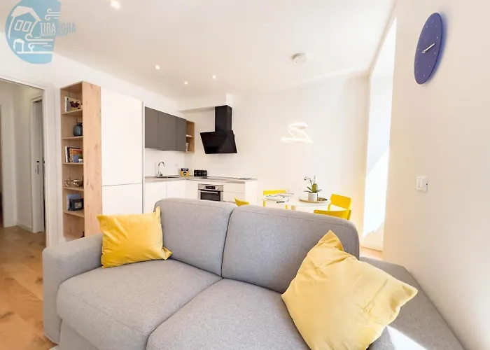 Appartement Cassa Di Risparmio 11 Tirabora Short Rent