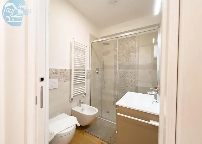 Appartement Cassa Di Risparmio 11 Tirabora Short Rent Triëst